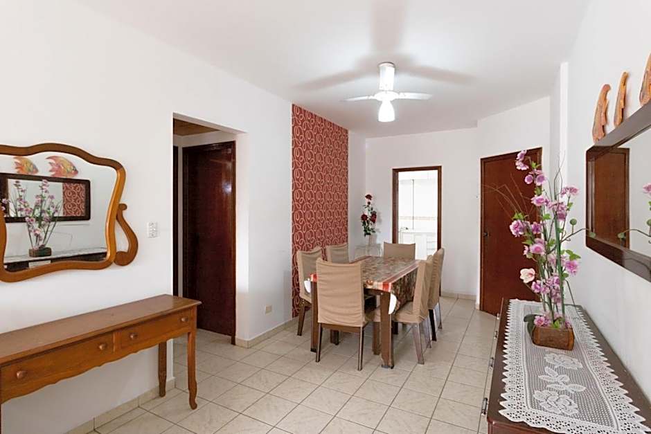 Apto com bela vista a 100m da Praia da Guilhermina