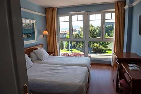 Double or Twin Room with Bay View