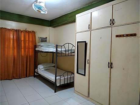 Mixed Dormitory Room