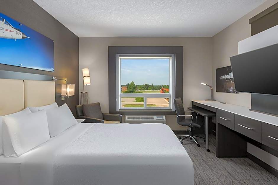 Holiday Inn Express & Suites Cold Lake By IHG