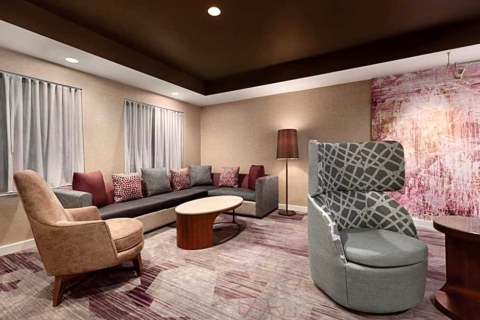 Courtyard by Marriott Topeka