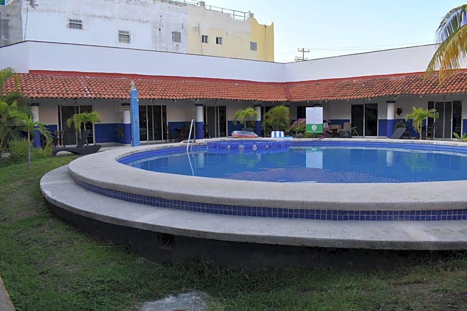 Hotel Plaza Almendros