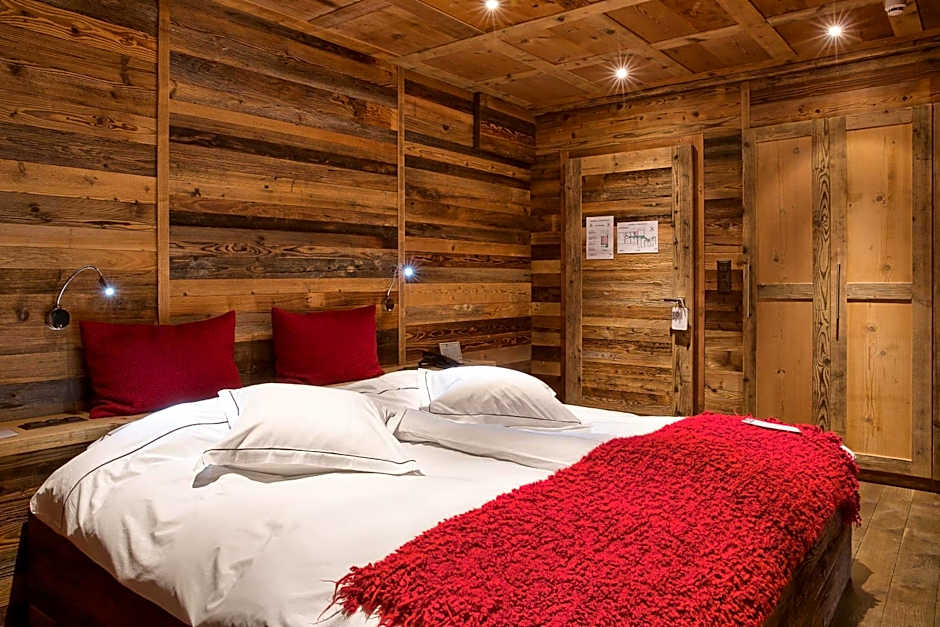 Hostellerie du Pas de l'Ours "Relais et Châteaux"