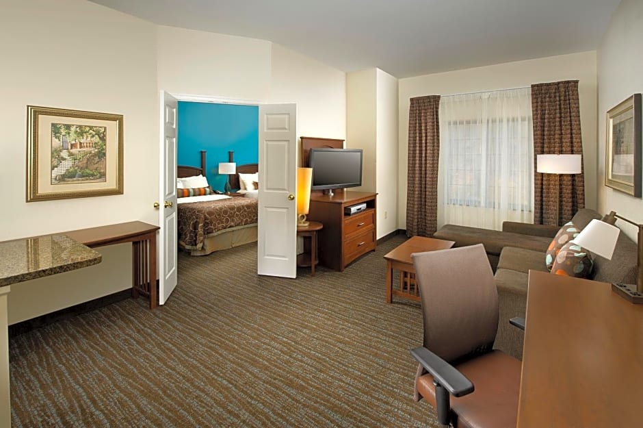 Staybridge Suites Baltimore BWI Airport, an IHG Hotel