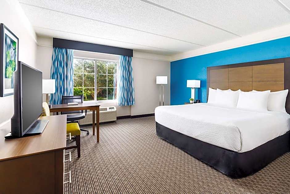 La Quinta Inn & Suites by Wyndham Tampa Brandon Regency Park