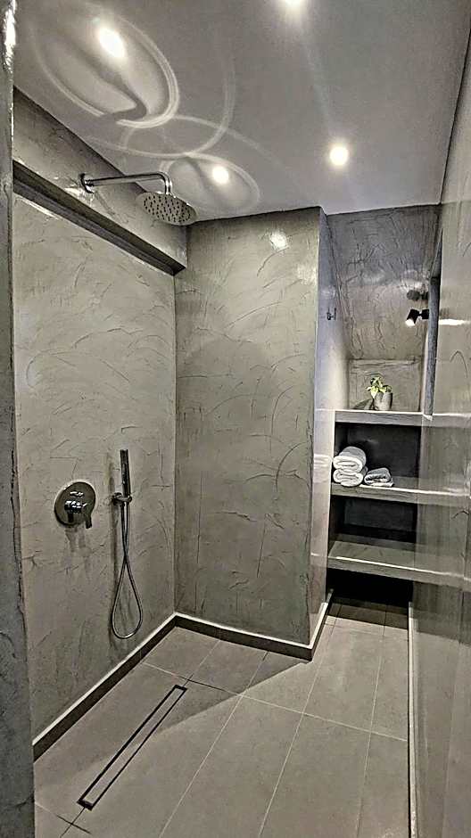Anthonas Apartments