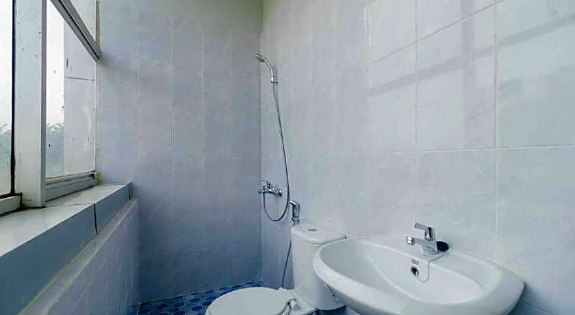 RedDoorz @ Helvetia Medan 2