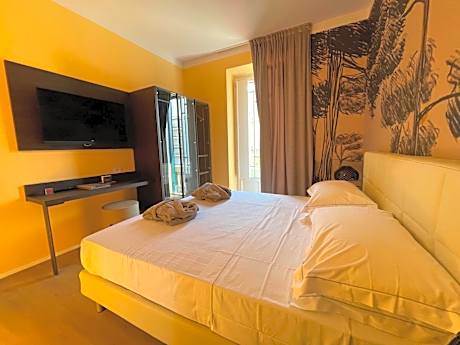 Suite with Balcony and Turkish Bath