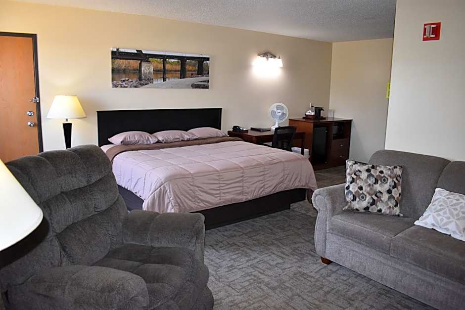 Heartland Hotel & Suites