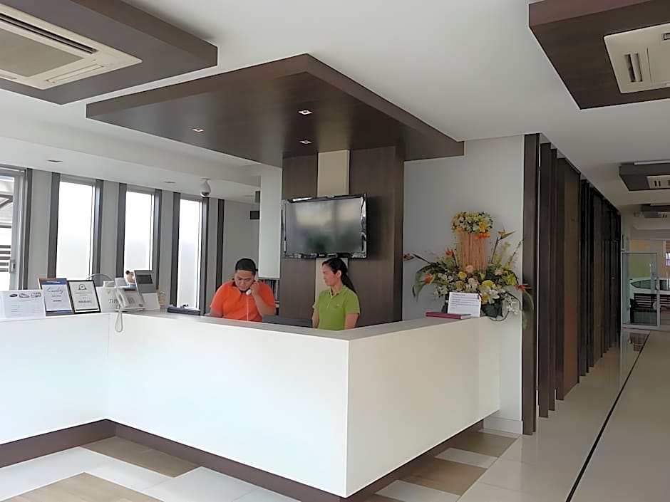 April Suites Pattaya