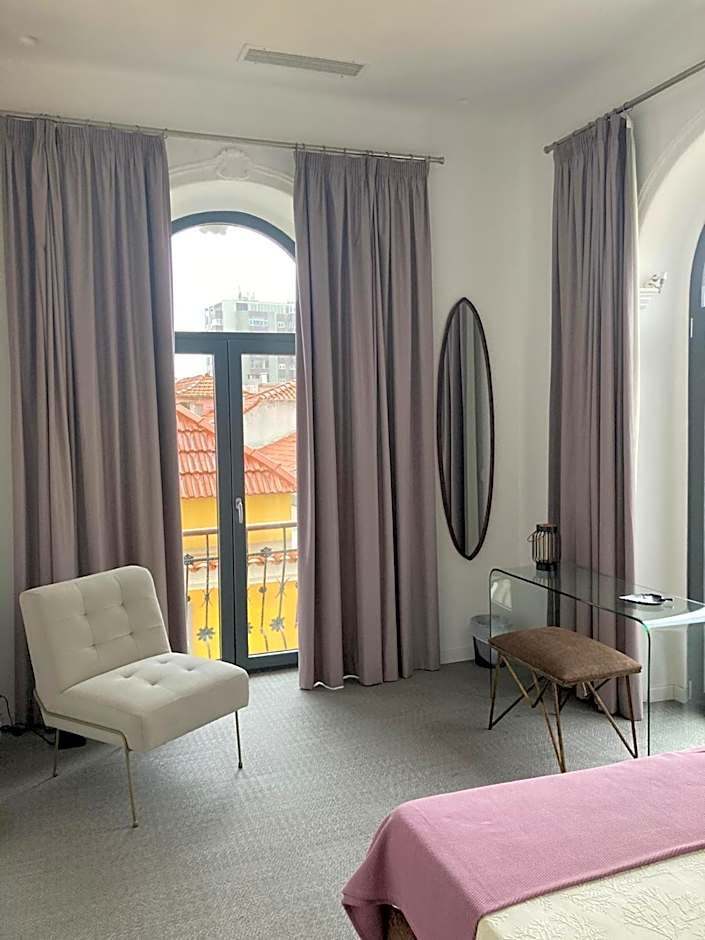 Day Off Suite&Hostel