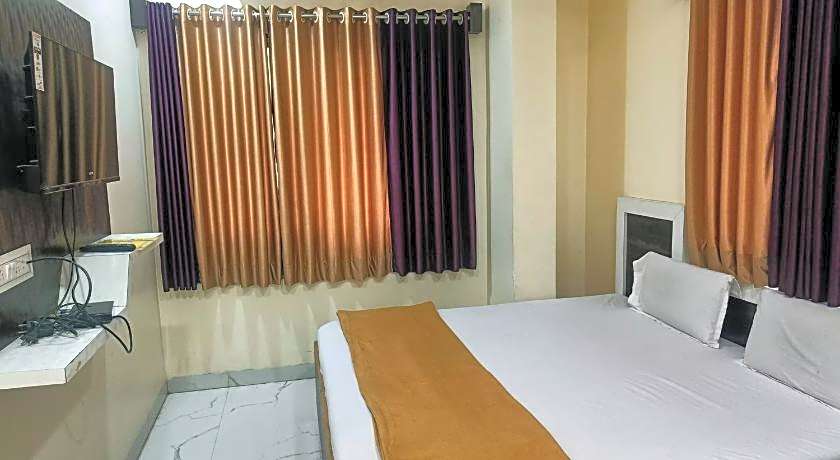 Hotel Sai Viraj Palace 