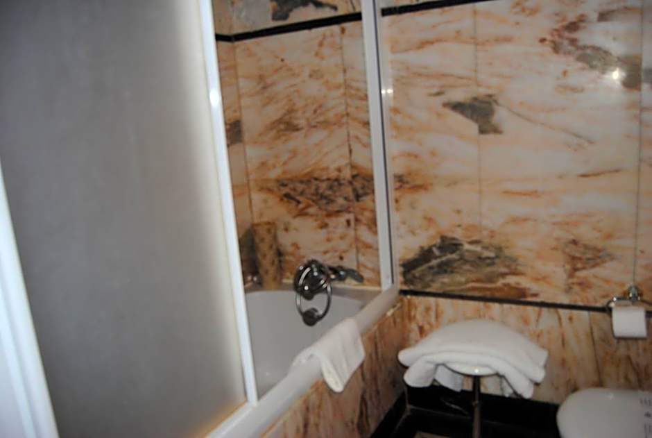 Hotel Peninsular- Porto