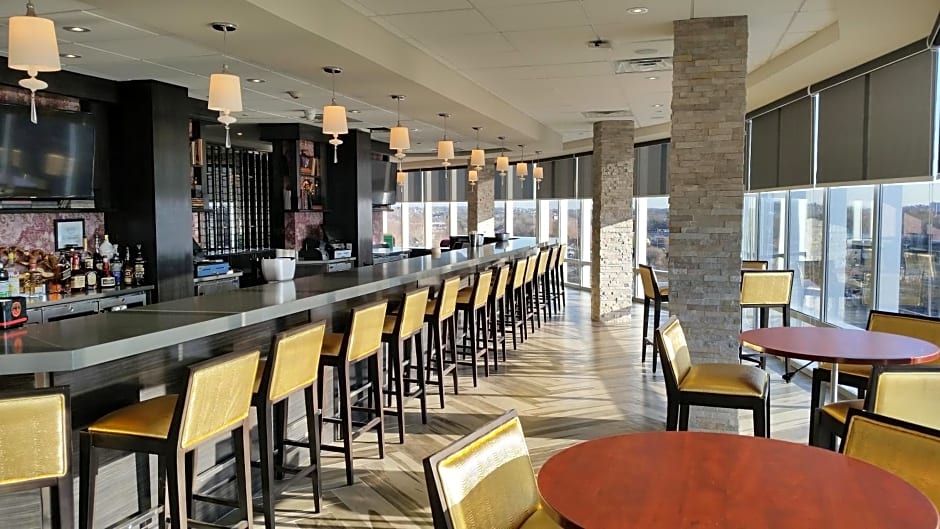 Crowne Plaza Saddlebrook By IHG
