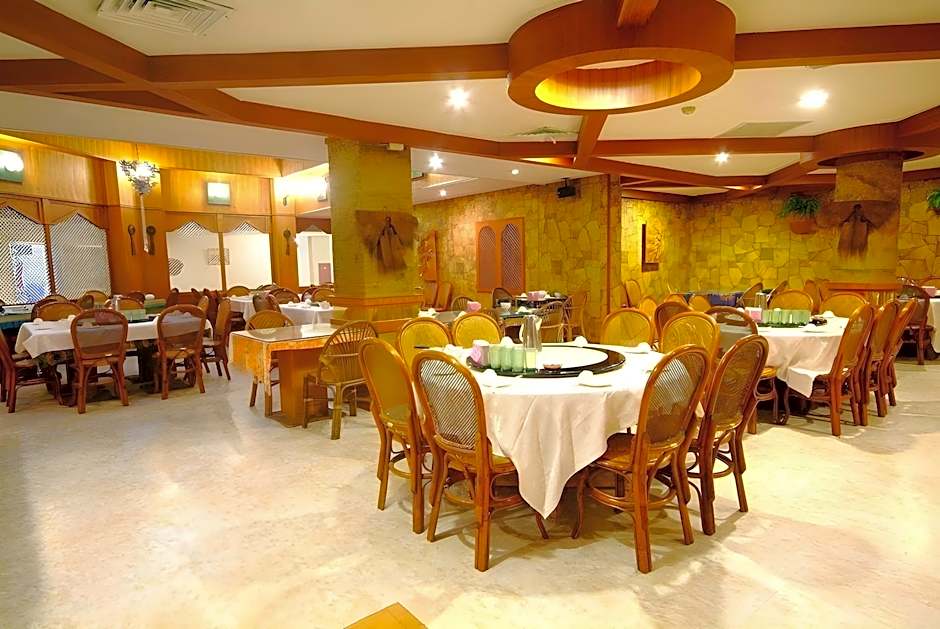 Yawan Hotel
