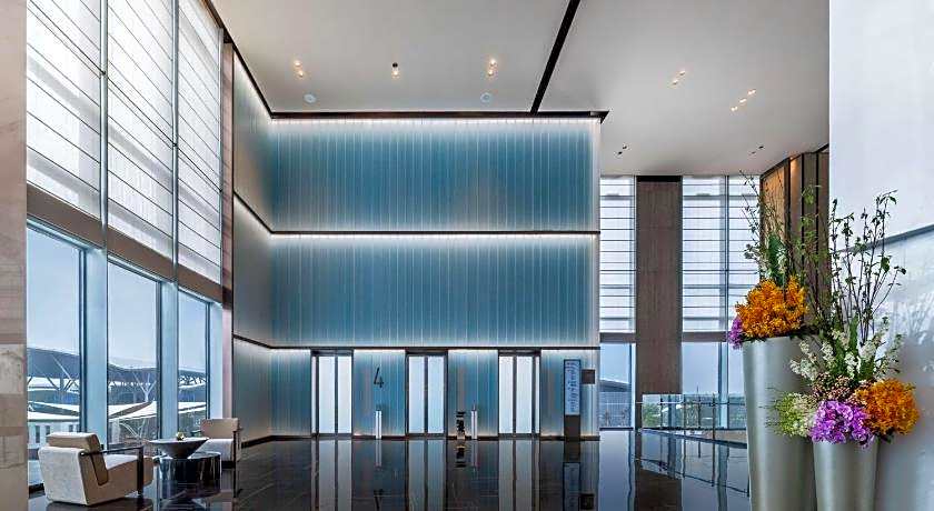 Hilton Shenzhen World Exhibition & Convention Center （Qianhai Snow World）