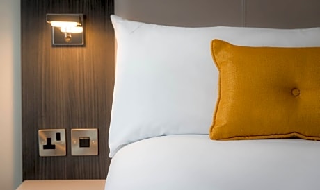 Deluxe Super King Room