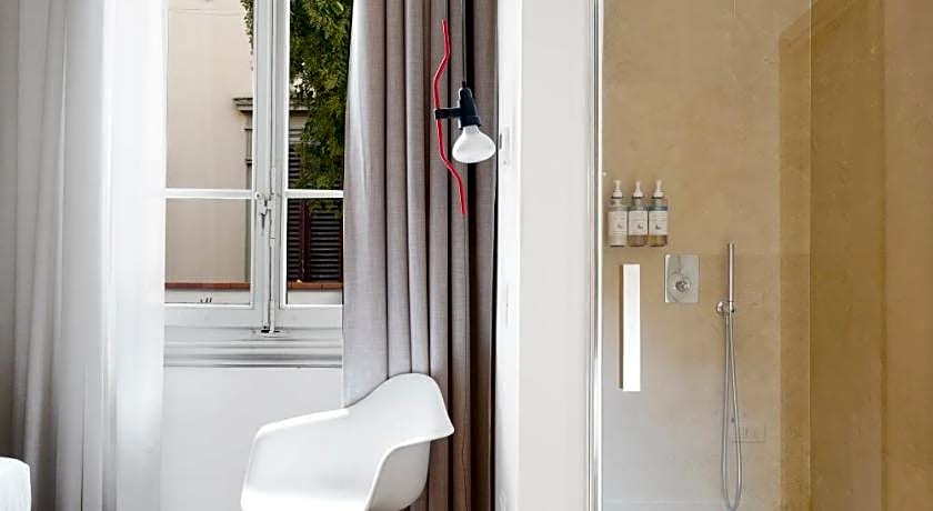 M7 Contemporary Apartments - My Extra Home
