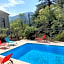 Suite Petite -Nice - SPA- JACUZZI -MASSAGE- SAUNA - POOL VIEW- Heated Pool 800m city centre