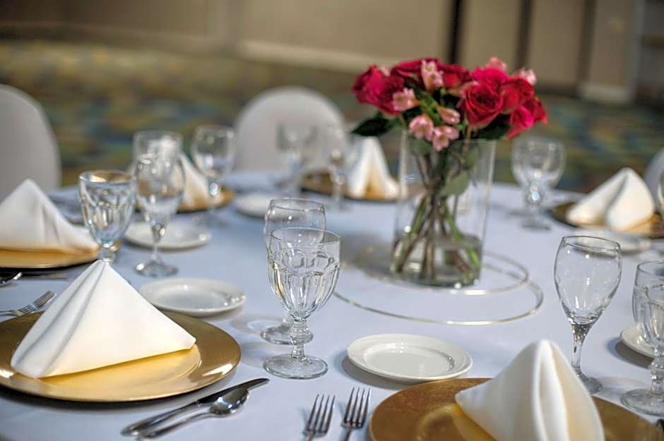 Holiday Inn Express Janesville-I-90 & US Highway 14 By IHG