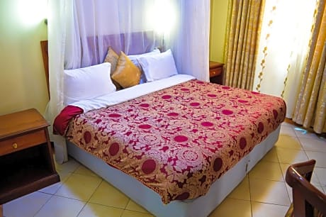 Anthena Hotel