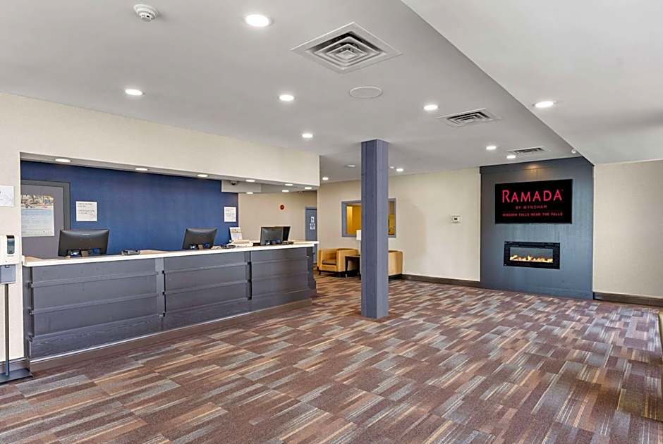 Ramada By Wyndham, Niagara Falls Near Fallsview District