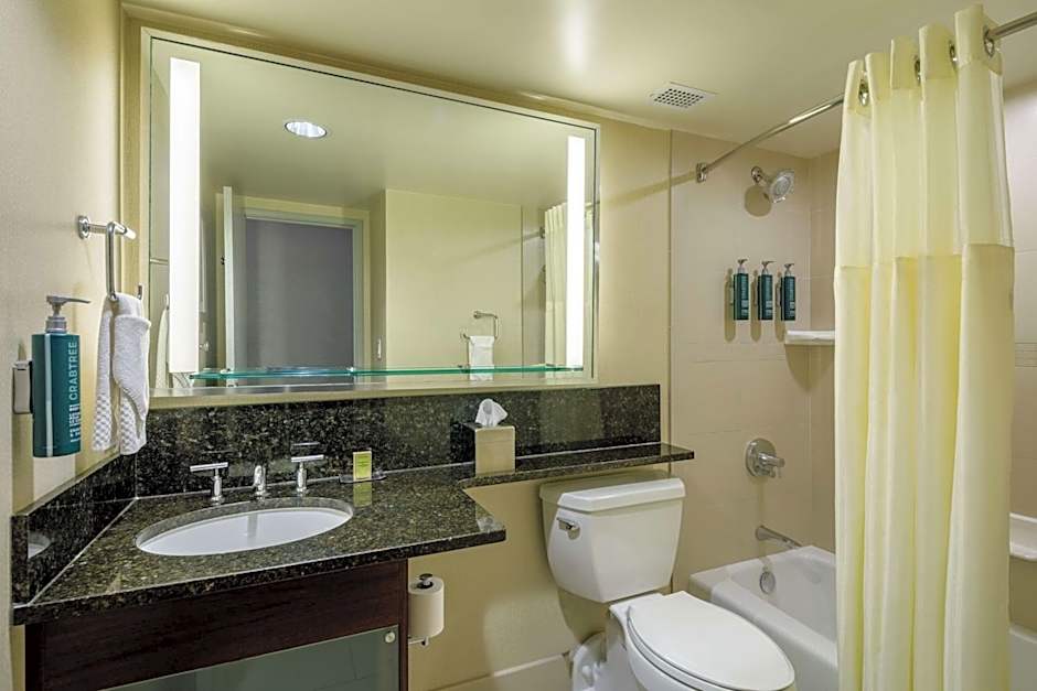 DoubleTree by Hilton Hotel Denver