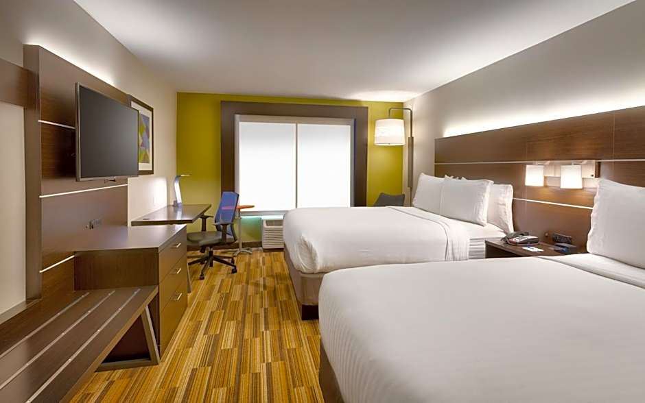 Photo 1 of 3 of Standard 2 Queen Beds, Accessible