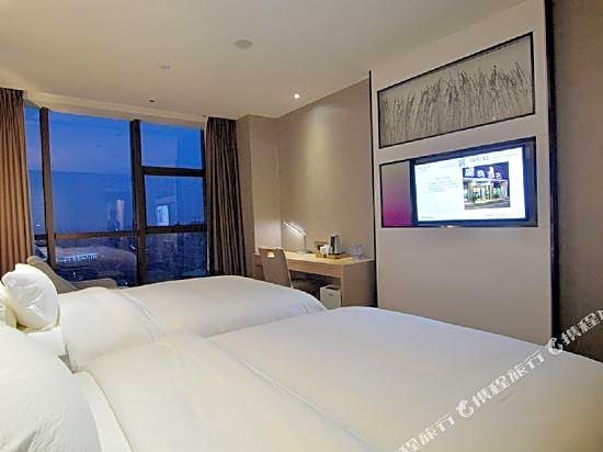 Lavande Hotel Nanchang Hongdu Avenue province  TV station