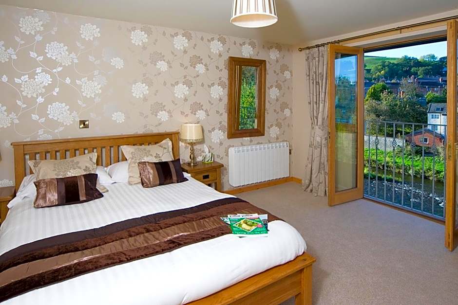 The Elephant & Castle Hotel