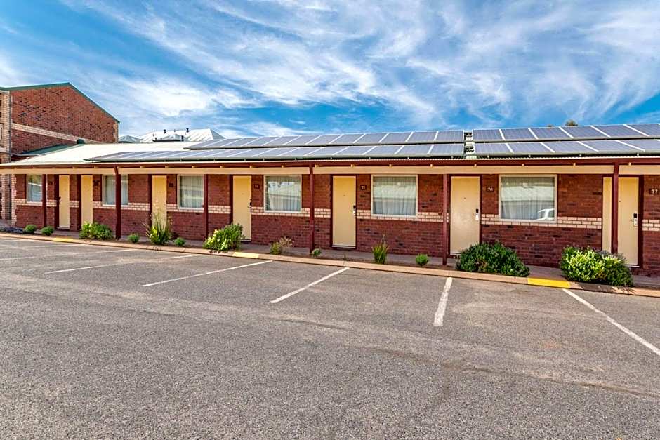 Quality Inn Railway Motel