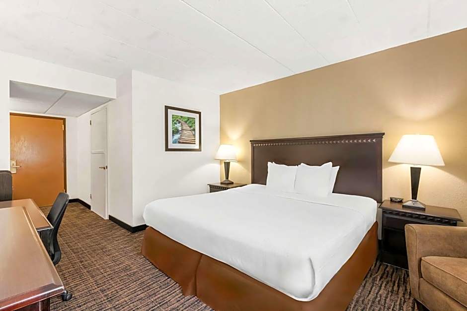 Best Western Hazlet Inn