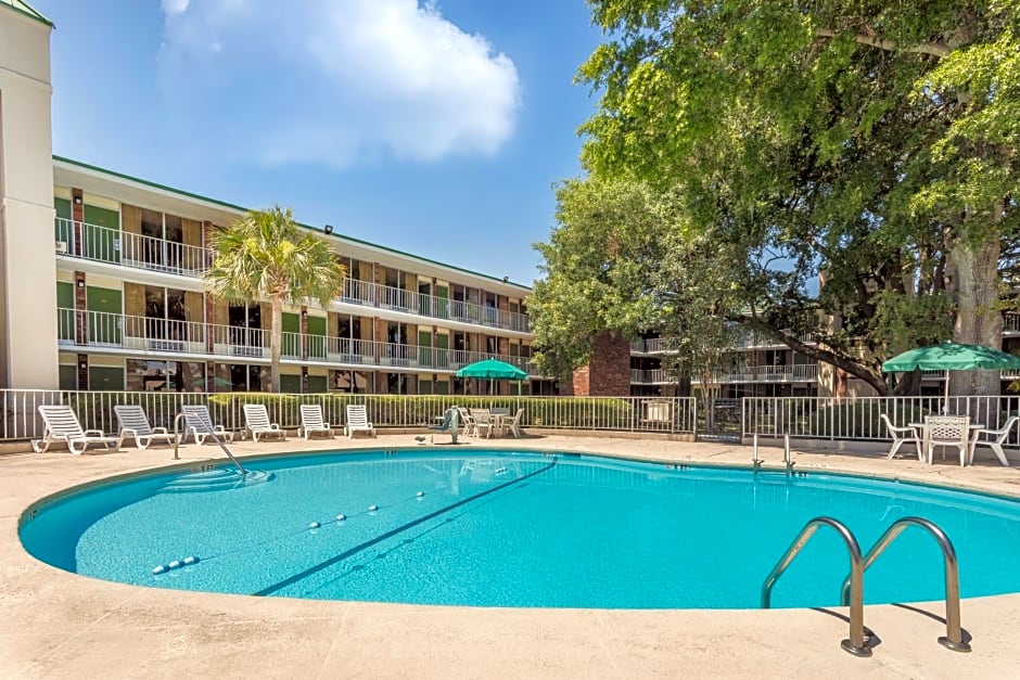 Days Inn Chrlston Patriots Poi – Mount Pleasant, SC