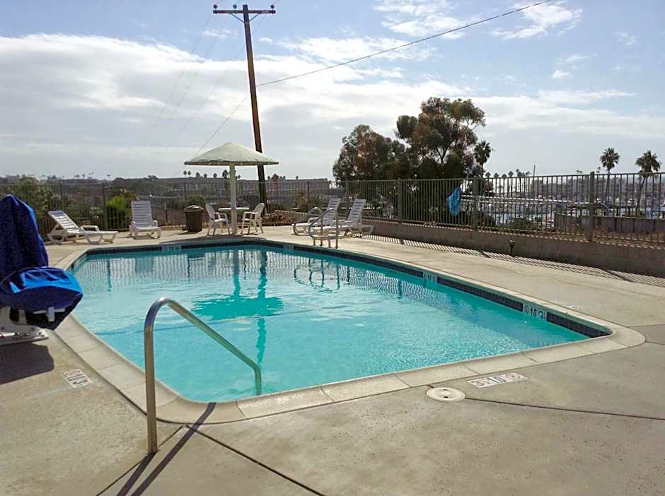 Days Inn by Wyndham Oceanside