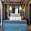 The Glam Boutique Hotel & Apt