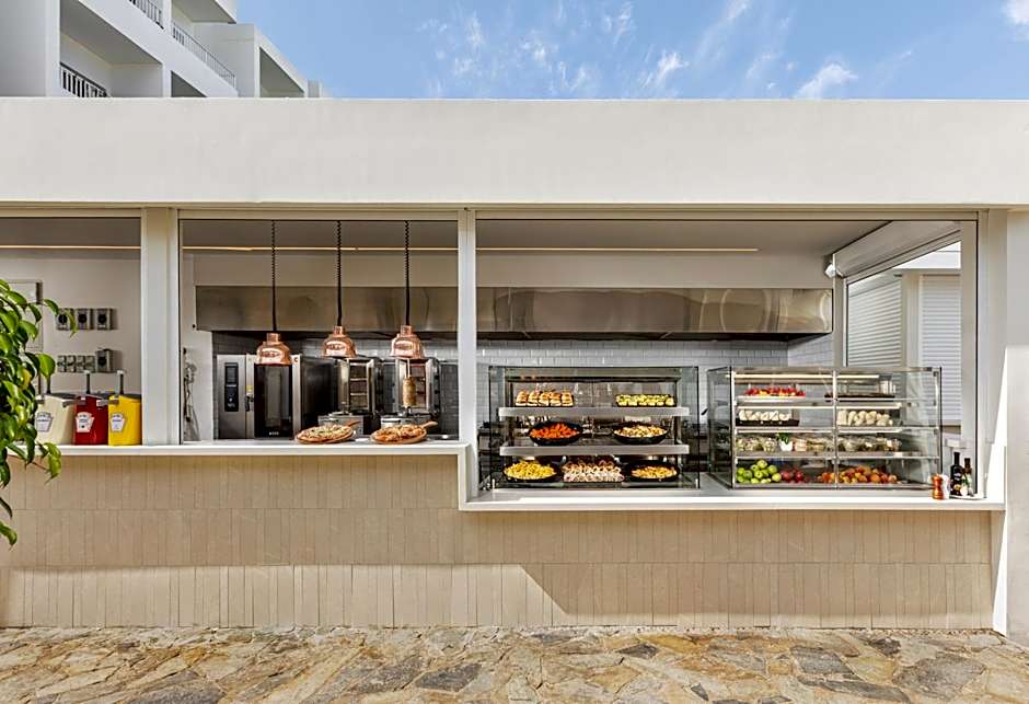 Mayfair Hotel formerly Smartline Paphos