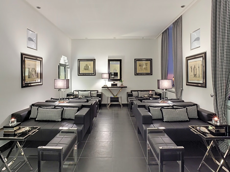 LHP Hotel Napoleon