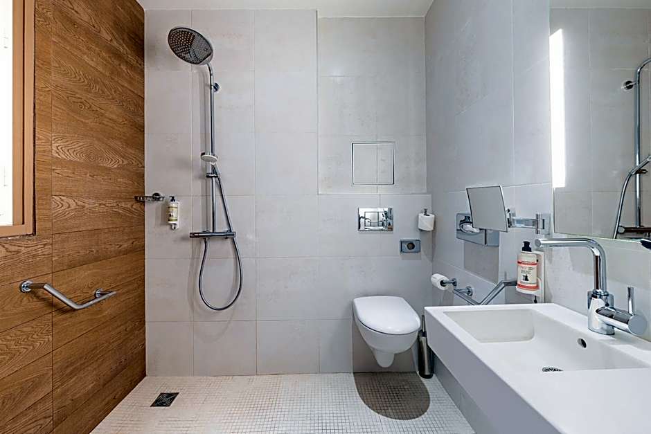 Best Western Plus 61 Paris Nation Hotel