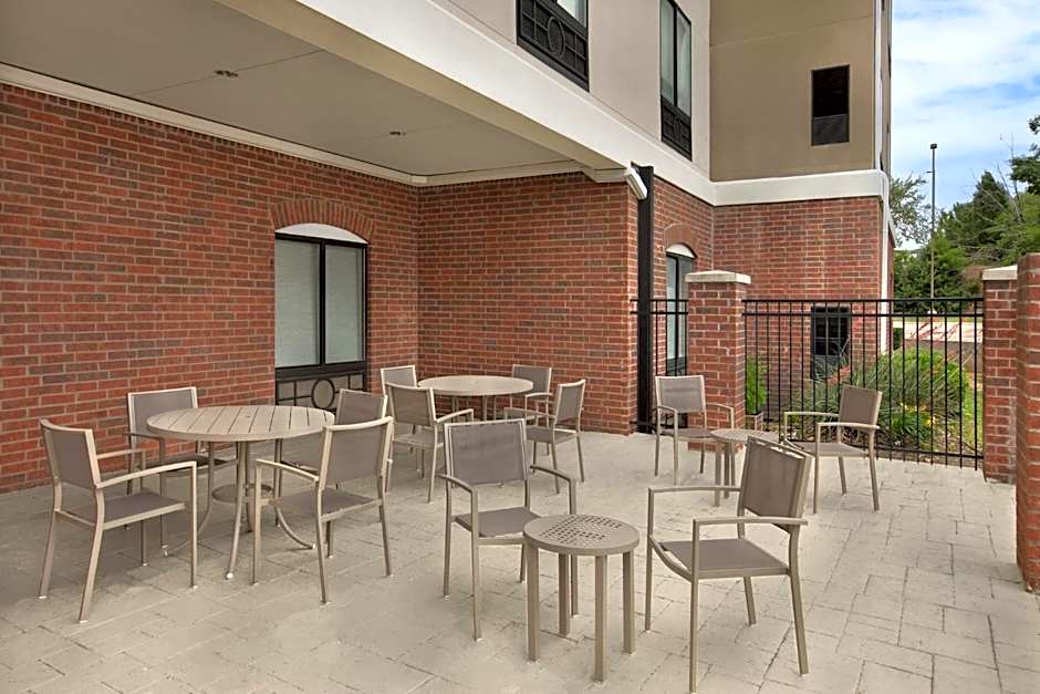 Holiday Inn Express Hotel & Suites DFW West - Hurst By IHG