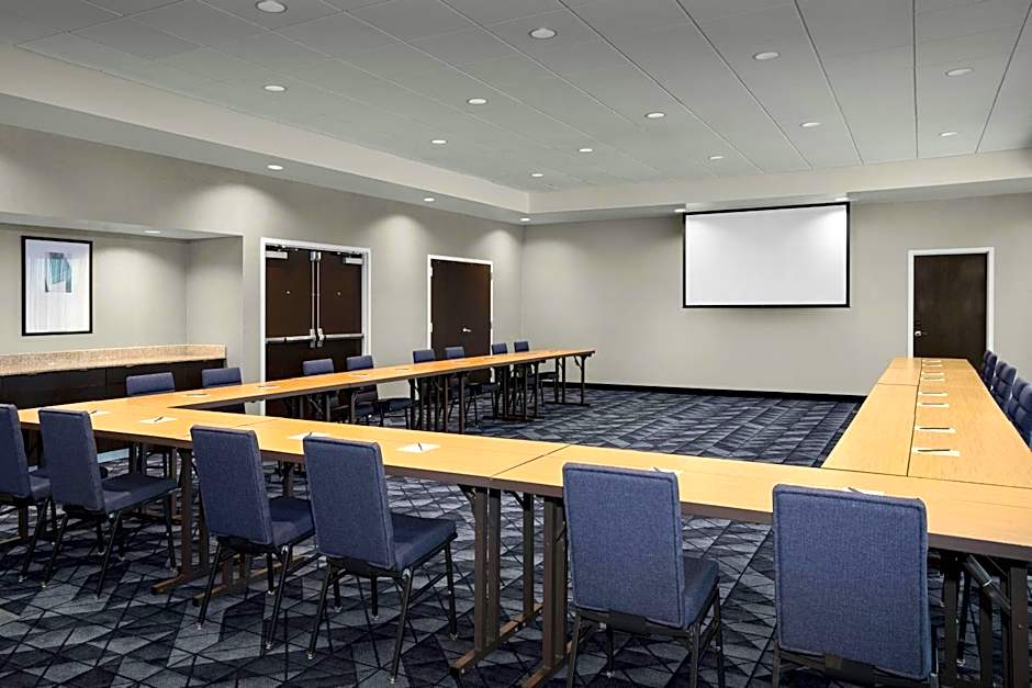 Courtyard by Marriott Atlanta Kennesaw