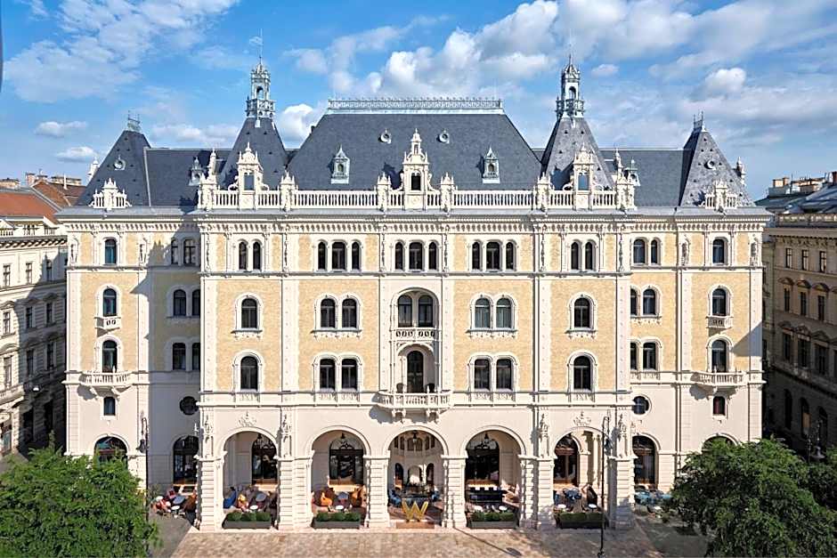 W Budapest