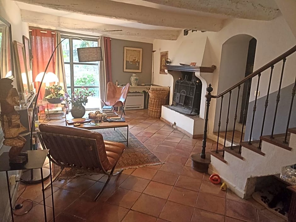 La villageoise, chambre troglodyte pitoresque au c¿ur du village