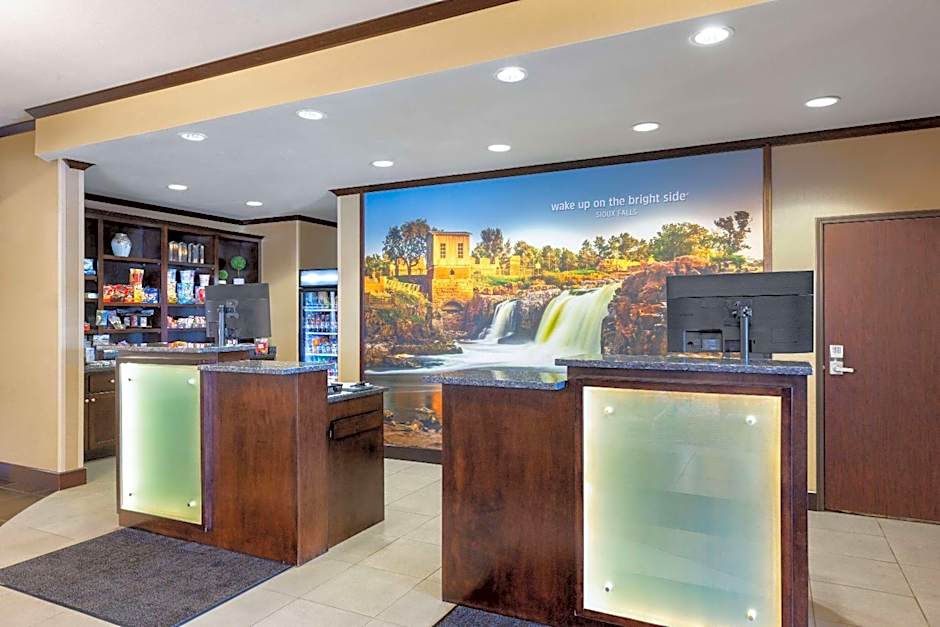 La Quinta Inn & Suites by Wyndham Sioux Falls