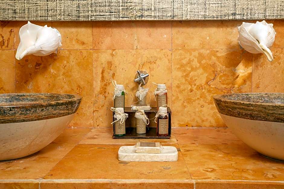 Holbox Dream Beachfront Hotel