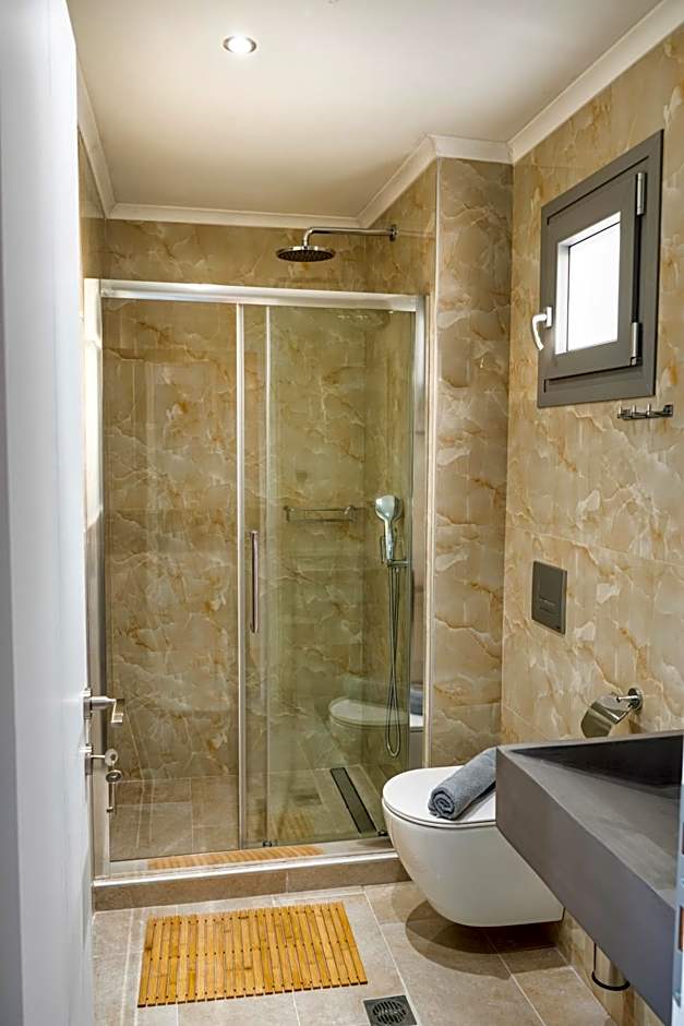 THALASSIA LUXURY APARTMENTS