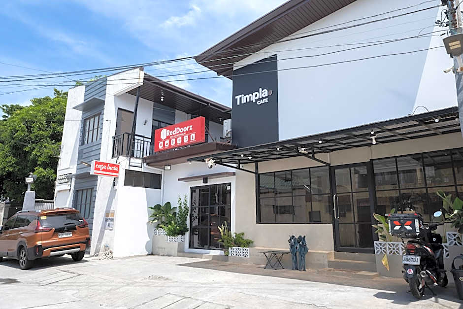 RedDoorz Plus @ Casa Lucia Sindalan San Fernando City Pampanga