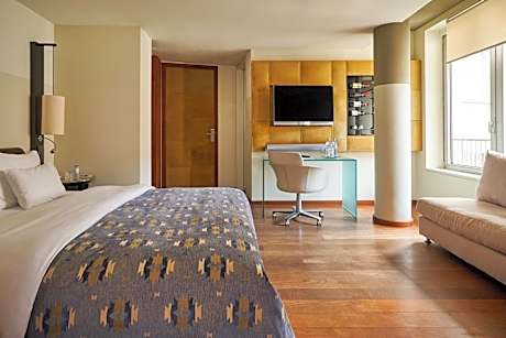 Double Room with Courtyard View