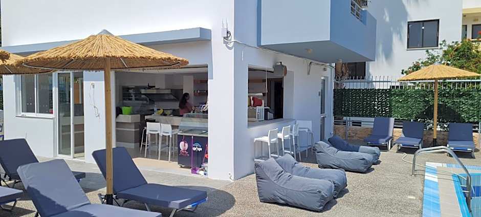 JP Pool & Apartments