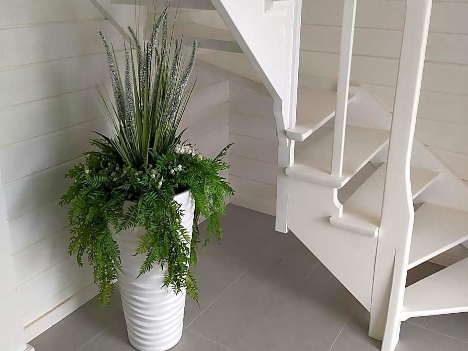 Biale Domki Paula Rewal - Domki z klimatyzacja, w obiekcie Jacuzzi i darmowe Wifi!