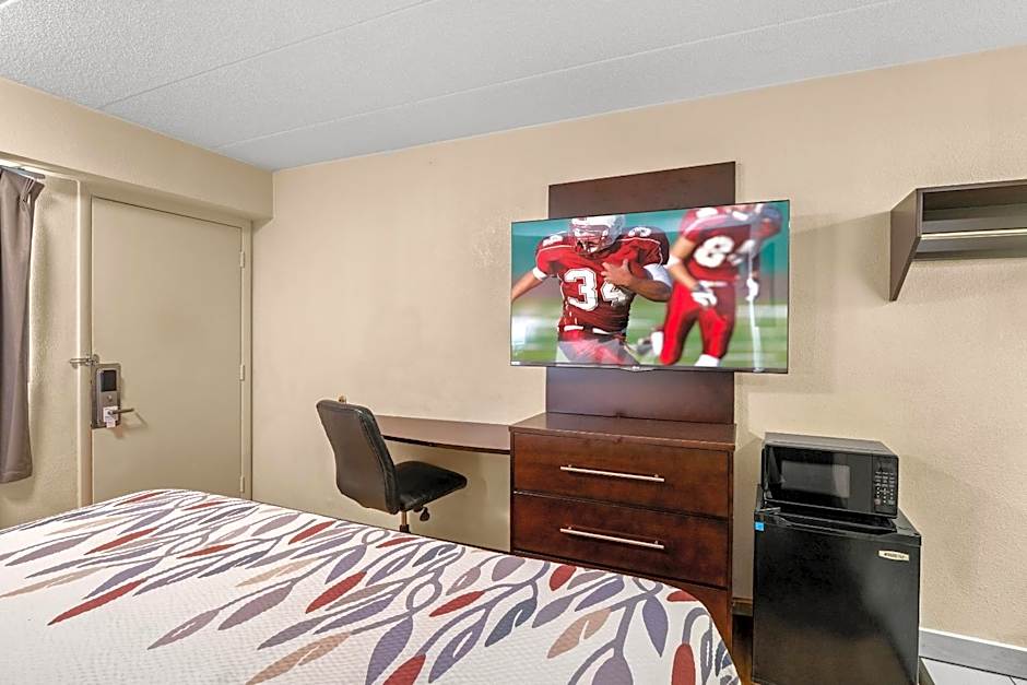 Red Roof Inn Lansing East - MSU